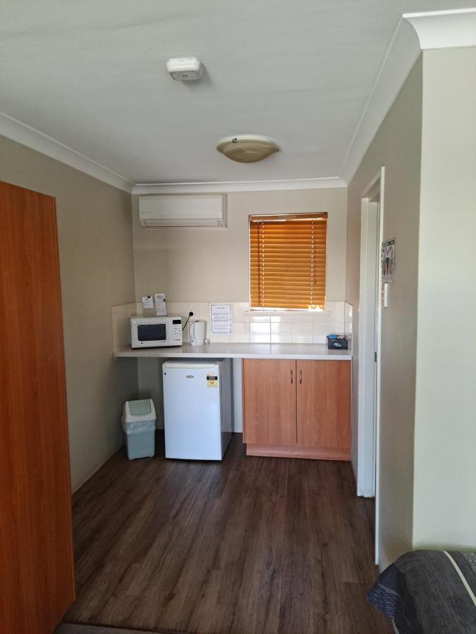 Albion Hotel Kalgoorlie Zewnętrze zdjęcie