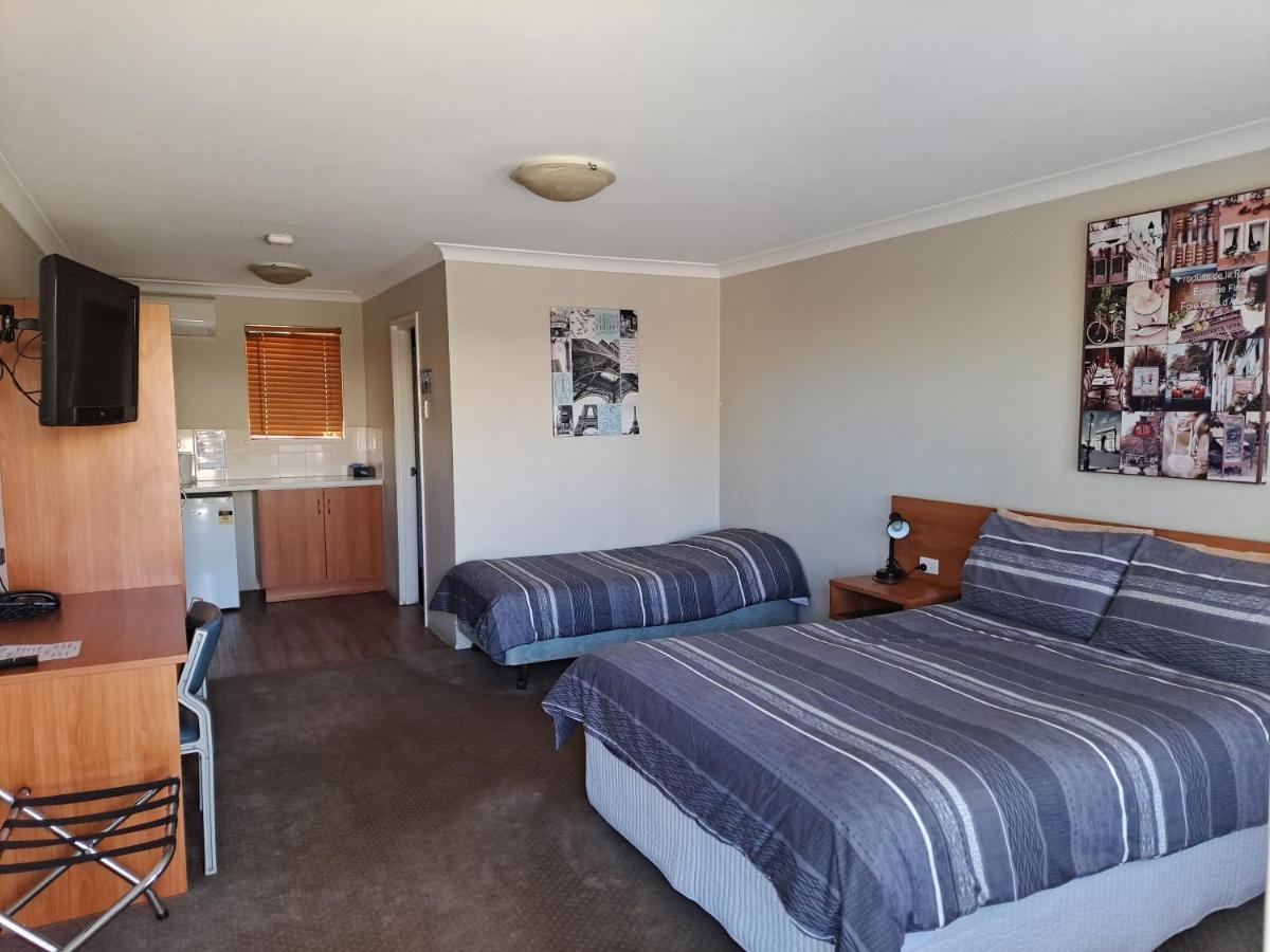Albion Hotel Kalgoorlie Zewnętrze zdjęcie